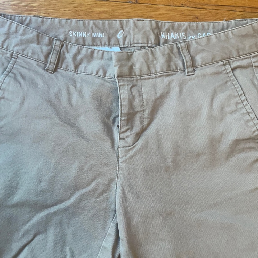Gap women’s khakis. Skinny mini size 0